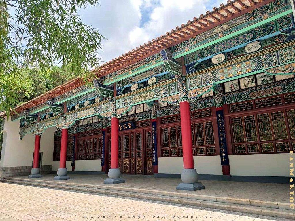 Kunming - Universite du Yunnan (26).jpg